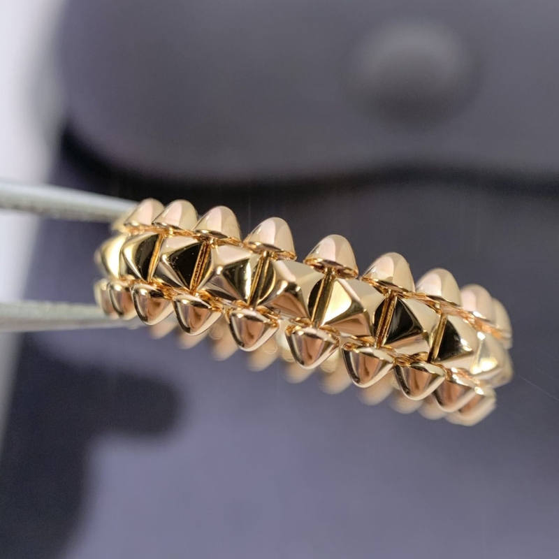 Ca*t*er rings